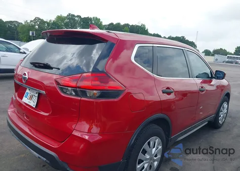 2017 Nissan Rogue S z USA, uszkodzony, nr VIN 5N1AT2MT5HC875740
